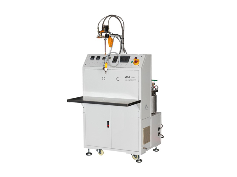 半(ban)自動(dong)雙(shuang)液灌膠(jiao)機(ji)